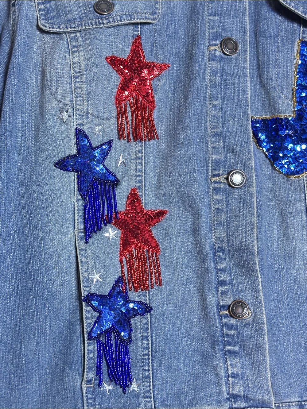 Faded Glory medium wash custom-embellished denim trucker jacket Texas Design 2XL - Picture 3 of 15